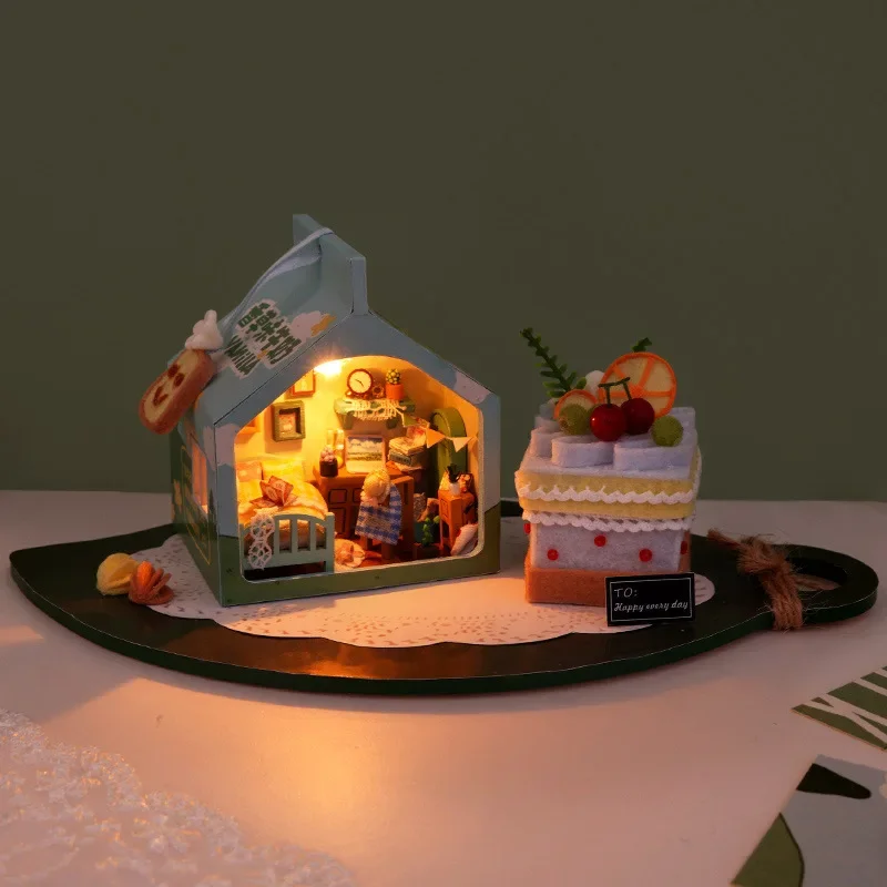 

Single Layer Hand-assembled Miniature Mini House Model Toy Creative Casual Decompression Birthday Gift 6.4*5.3*7.3CM