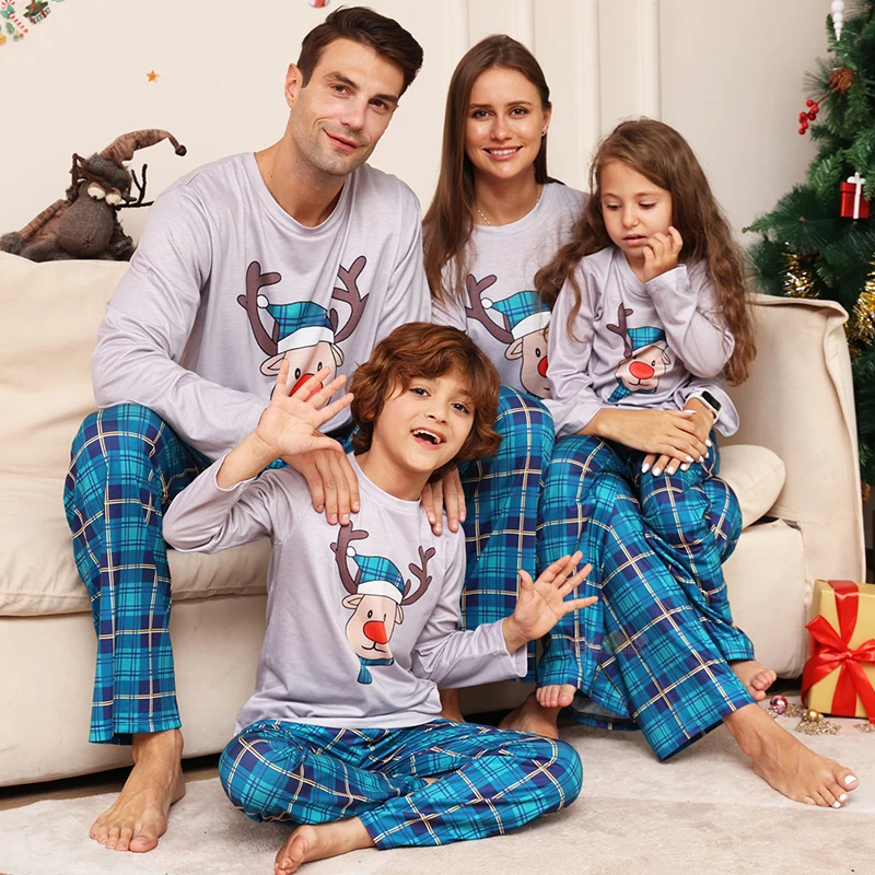 thumbnail image 2 of Conjunto de pijamas navideños a juego para toda la familia con estampado de ciervos 2024, ropa navideña para adultos, niños, madre e hija, ropa para perros, 2 of 5