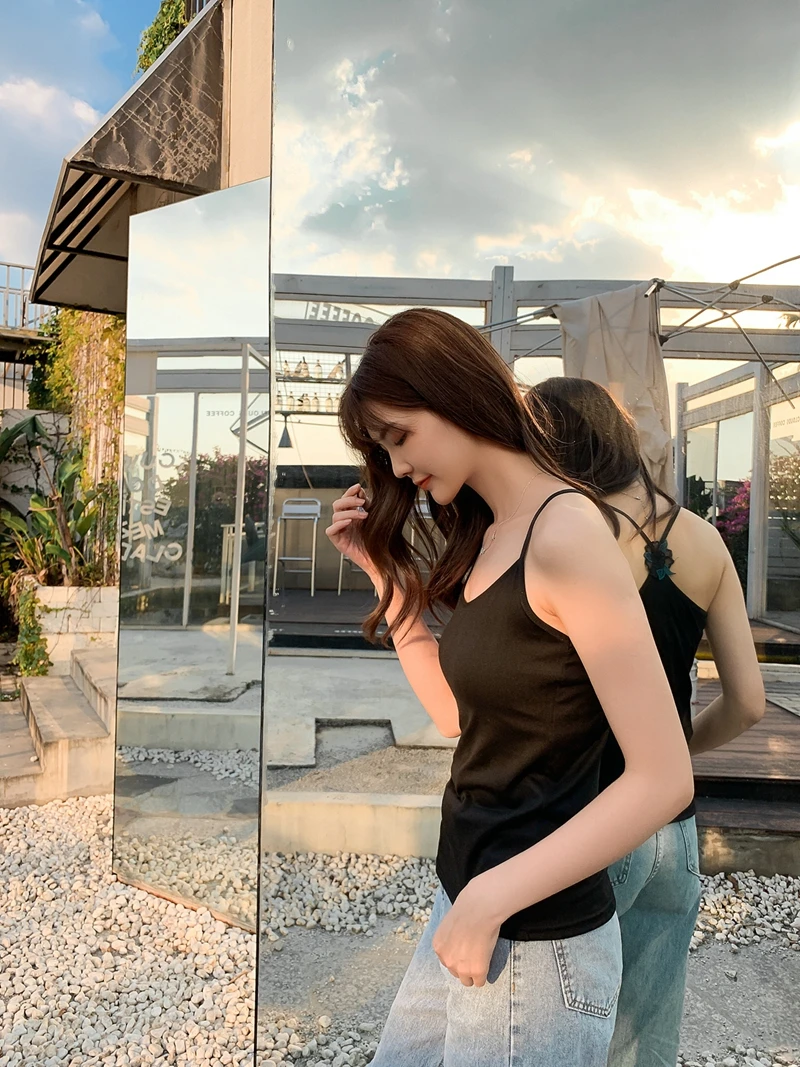 

Make new summer chic little pure and fresh and condole belt vest woman with short base coat to wear both inside and outside