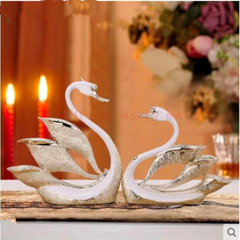

European-style resin swan craft decorations, wedding gifts, creative animal art, home office desktop decoration