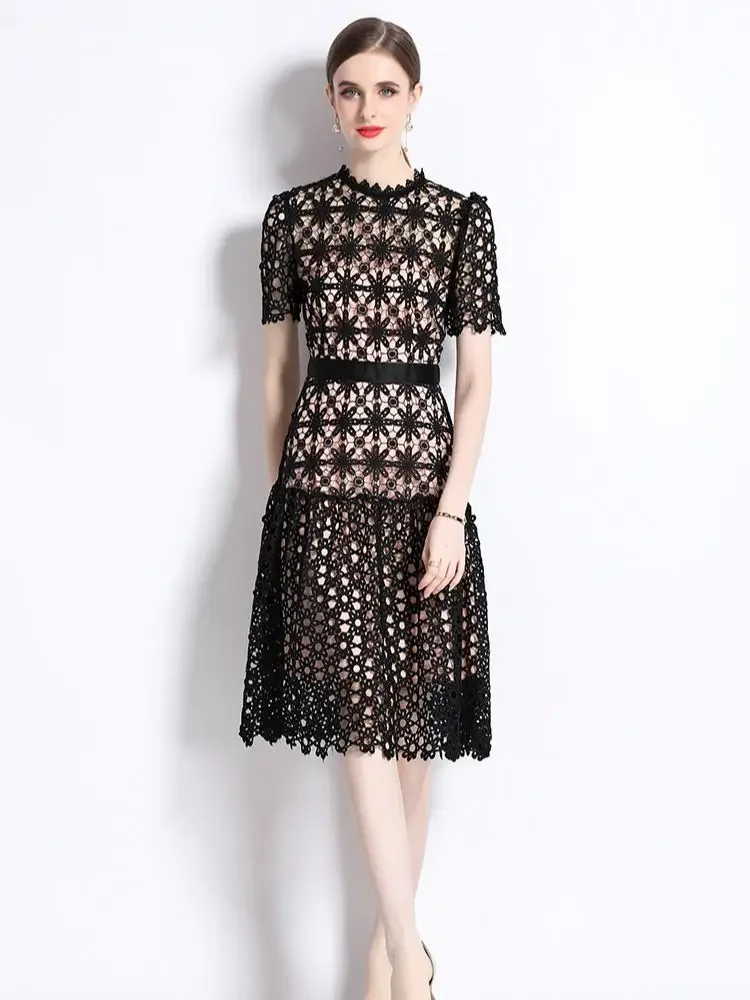 

Женское кружевное платье с вышивкой, элегантное облегающее платье средней длины с коротким рукавом и цветочным крючком