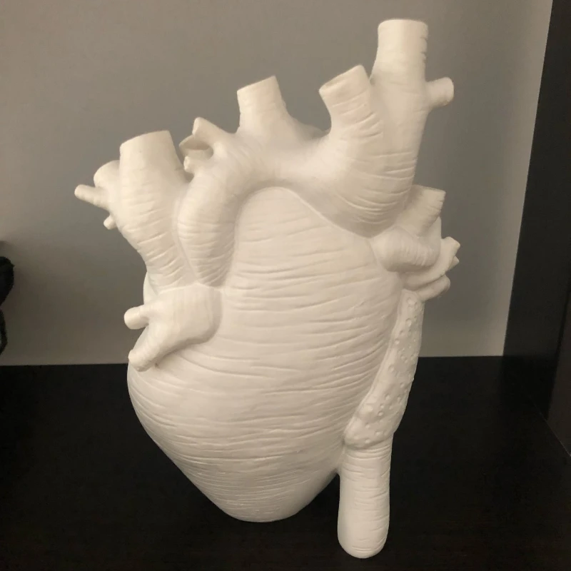 Heart Shape Flower Vase Resin Vase Dried Flower Container Vases Pots Body Sculpture Desktop Flower Pot Home Decoration Ornaments 4