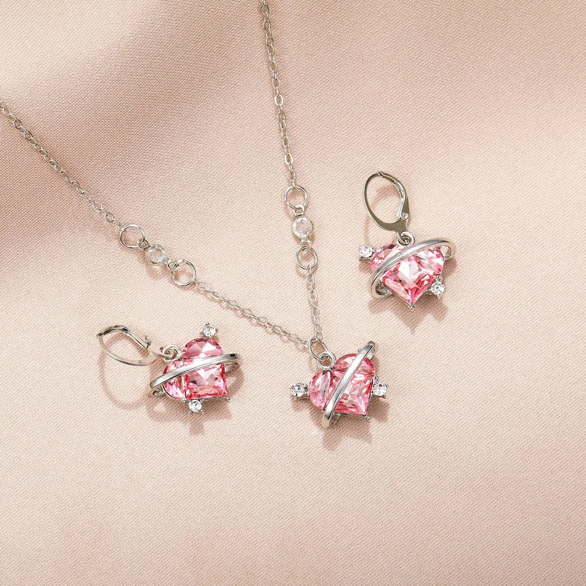 New Fashion Earrings Necklaces Set for Women Heart-shaped Zircon Pink Crystal Pendant Necklace Women’s Jewelry Exquisite Gifts 3 New Fashion Earrings Necklaces Set for Women Heart-shaped Zircon Pink Crystal Pendant Necklace Women's Jewelry Exquisite Gifts 3