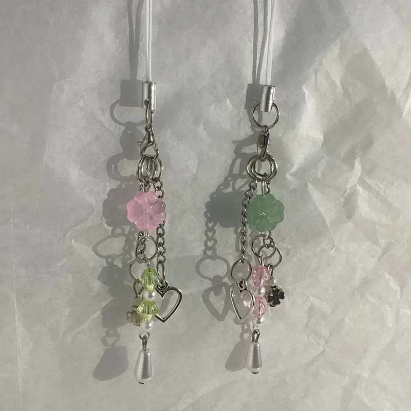 Clover phone charm Clearance