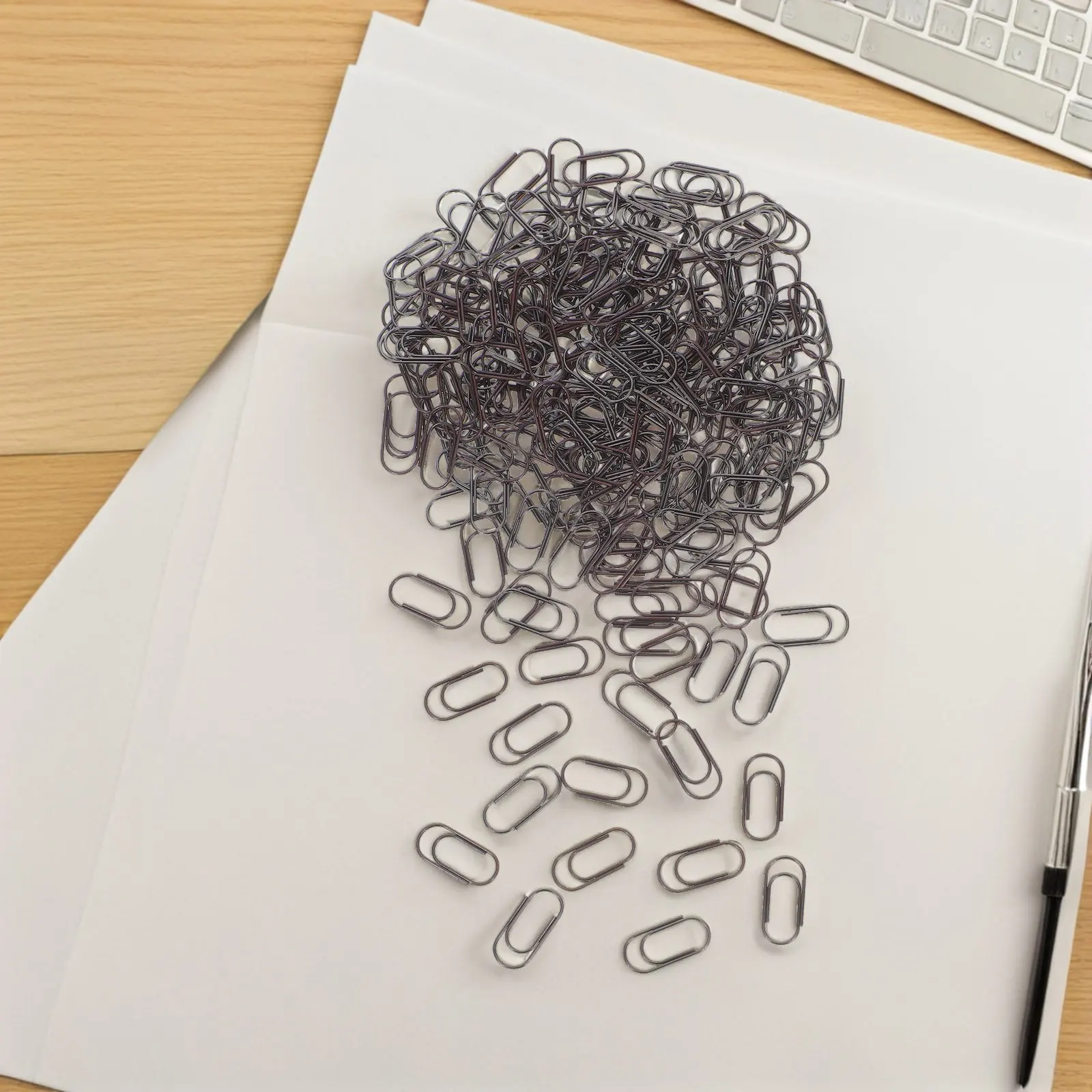 200Pcs 빈티지 미니 종이 클립 금속 레트로 작은 사무용품 종이 고정용 노트 고정 공예 프로젝트 데스크 스타일링