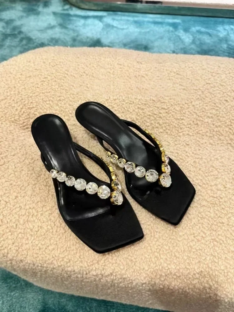New Type of Herringbone Slippers Fashionable Square Head Clip Feet Slim Heel Sexy Water Diamond Cool Slippers