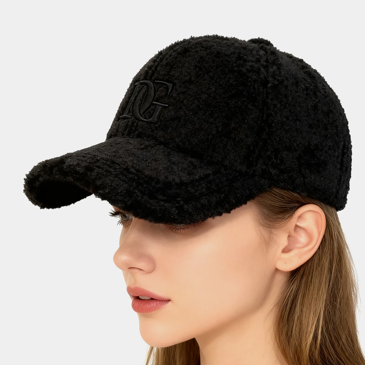 Men's Hat for Autumn and Winter 2025, New Lamb Wool Baseball Cap for Women, Fleece-Lined, Thickened, Warm, Face-Slimming Duckbill Cap for Students