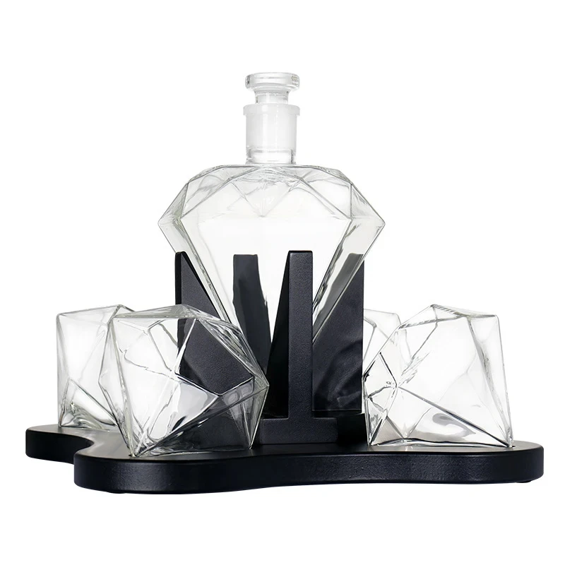 Diamond Shaped Whiskey Decanter with 4 Diamond Glasses, Beautiful Mahogany Wooden Holder Liquor, 750ml, 1 Set