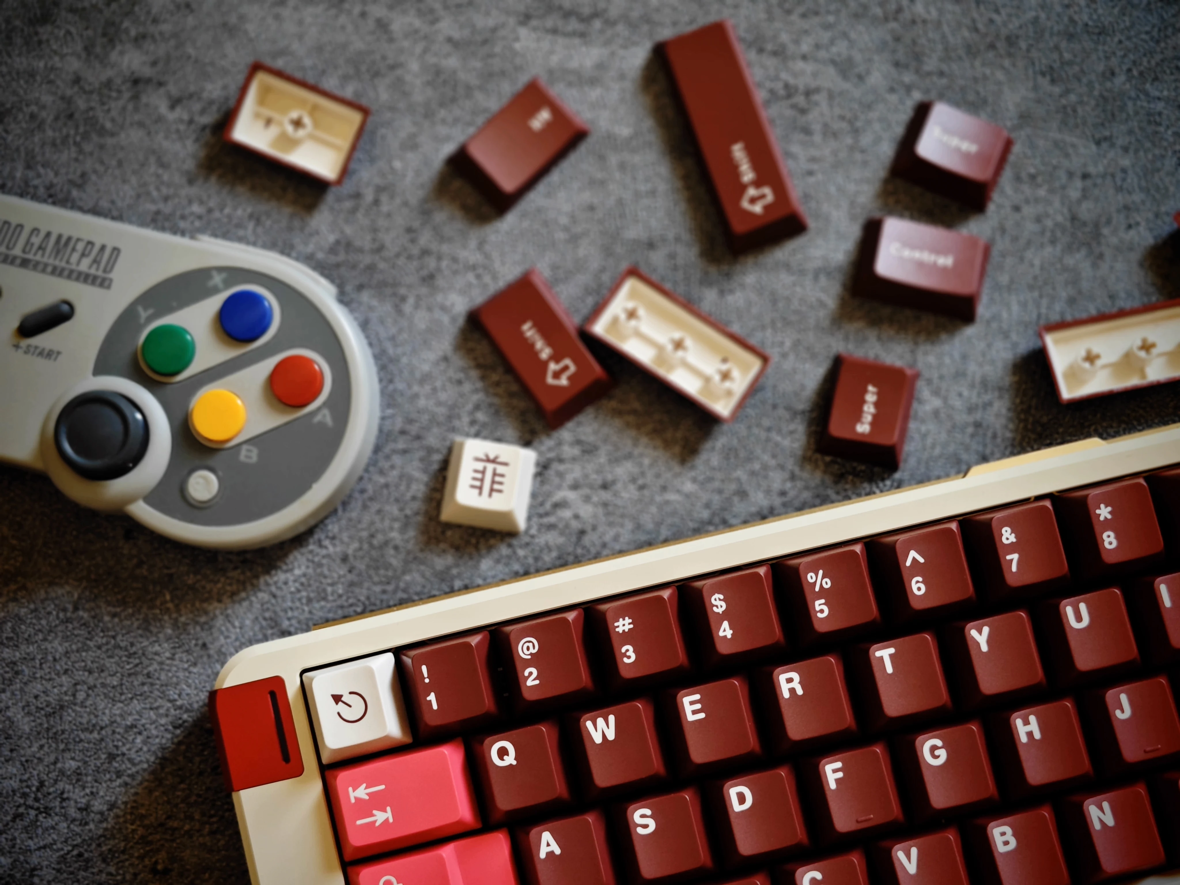 

GMKY Golden Velvet Cake Keycaps Cherry Profile DOUBLE SHOT ABS FONT PBT Keycaps ABS Font for MX Switch Mechanical Keyboard