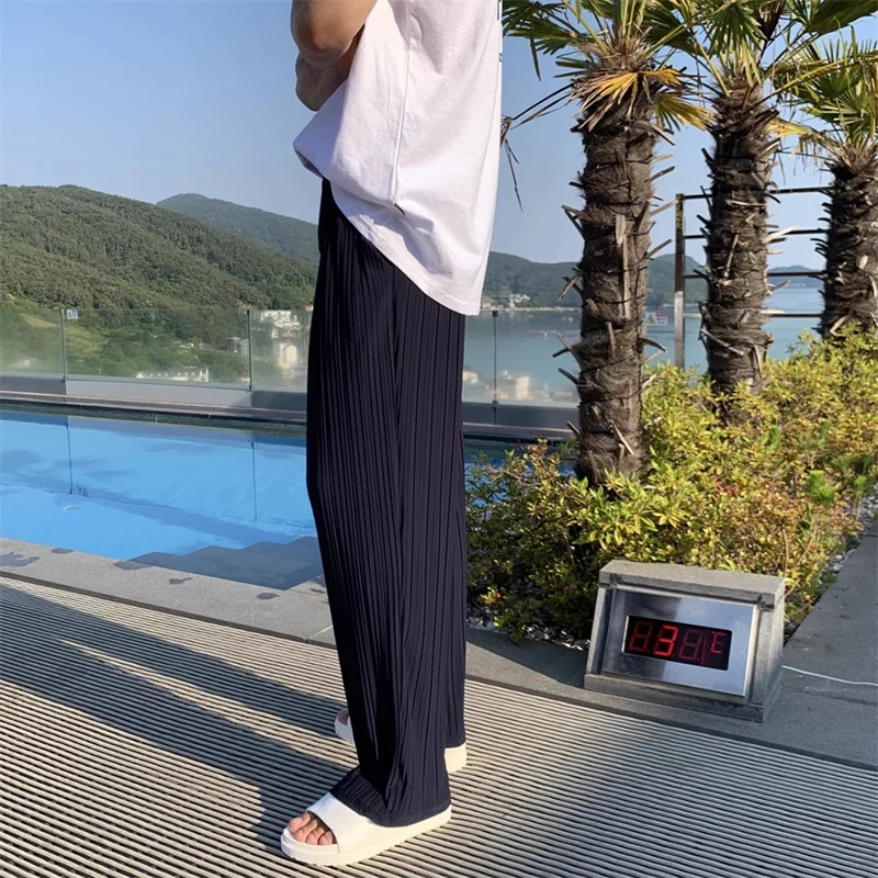 남성용 데일리 레저 플리츠 아이스 실크 바지, 통기성 루즈한 스트레이트 팬츠, 스트리트웨어, 세련된 단색 바지, 여름