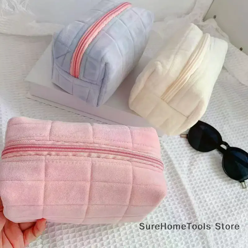 Plush Makeup Bag For Women Zipper Large Soft Cosmetic Bag Travel Make Up Toiletry Bag Washing Pouch Travel Organizer Bag