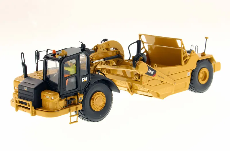 

New DM 1/50 Scale CAT 621k wheel tractor-scraper - high line series 85920 Diecast Alloy Toys Car Model For Collection Gift