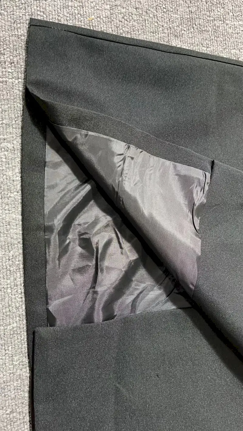 Elegant Women's Trench Coat Black Mid-length Office Style Jacket_voghion.com