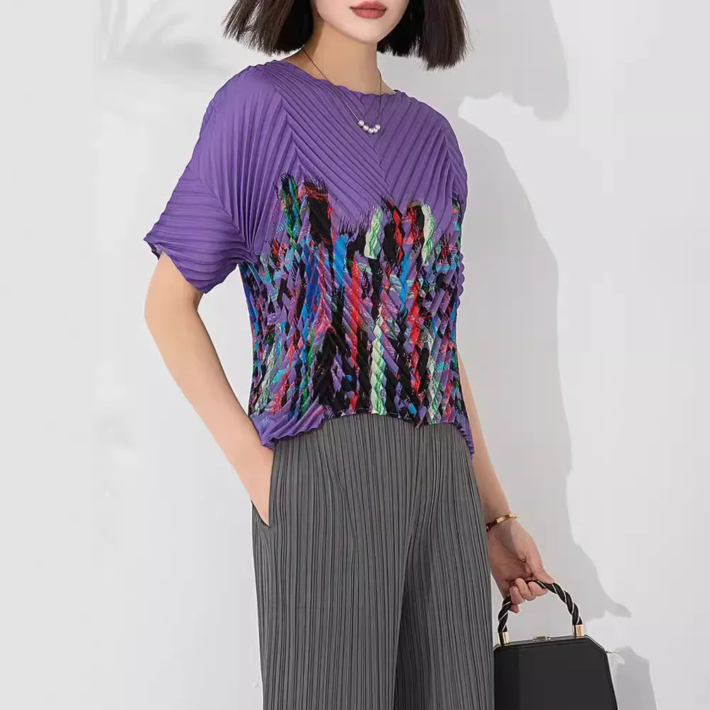 

Miyake Pleated Short-sleeved T-shirt Women's 2024 Summer New Fashion Small Tops Graffiti Printed Hand-pleated Round Neck T-shirt