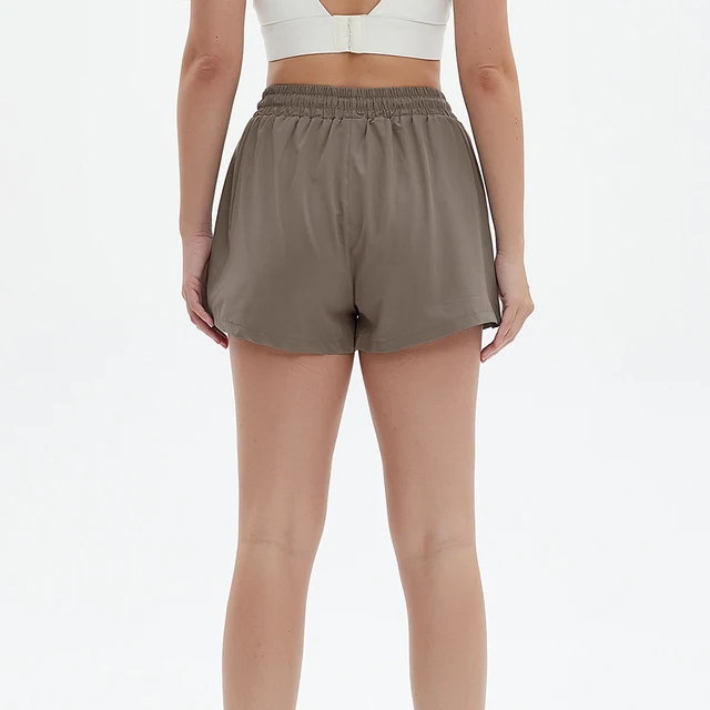 Loose button up sports shorts, quick drying sports pants, running, fitness, naked feeling, buttocks lifting yoga shorts for wome 2