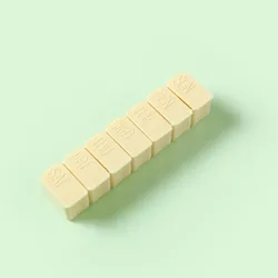 Compact Travel Pill Organizer with Independent Compartments (Beige)