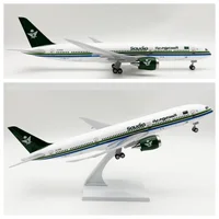 مجسم طائرة الخطوط السعودية B787 لعرض المجموعات 30 سم | 30cm Saudi Arabia Airlines B787 Resin Airplane Model
