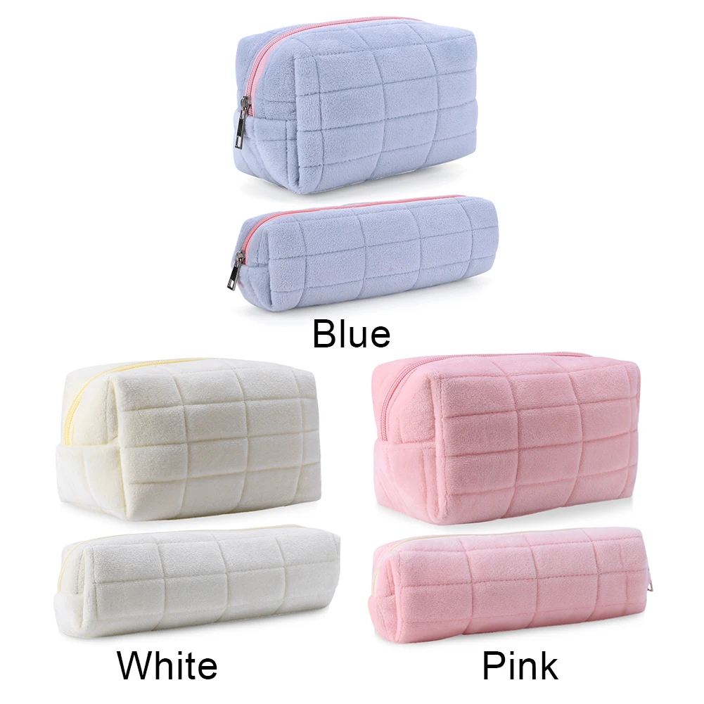 Plush Makeup Bag Cosmetic Organizer Bag Large Capacity with Pen Bag Cosmetic Holder Bag Aesthetic Zip Closure Outdoor Travel Bag