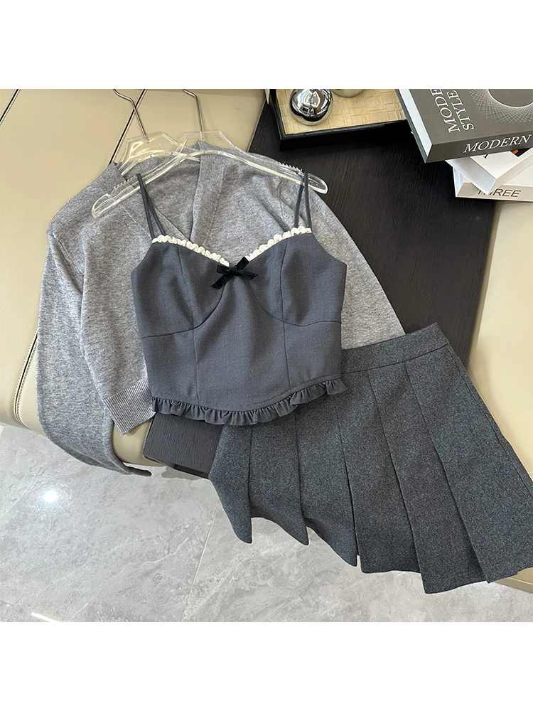 ������ ȸ�� ����� ������ ��Ʈ, 90 ��� ������ Y2k ��Ƽ�� ������ ��Ÿ��, ���� V�� ��Ʈ ���� ������, 2000 ��� �Ƿ�