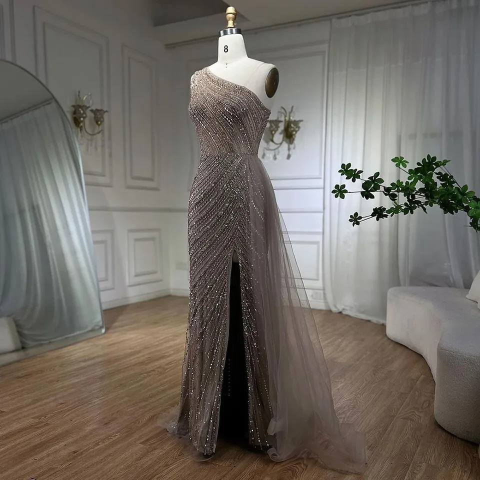 未使用 upper hights THE SERENA 淡MINK Luxury White Mermaid Beaded Evening Dress with Short Sleeves