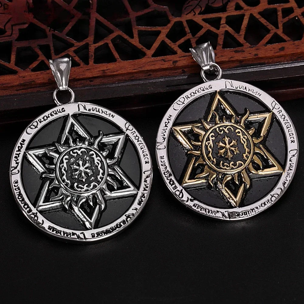

CHUANGCHENG Retro Personality Hexagonal Hidden Lotus Stainless Steel Men and Women's Pendant Necklace