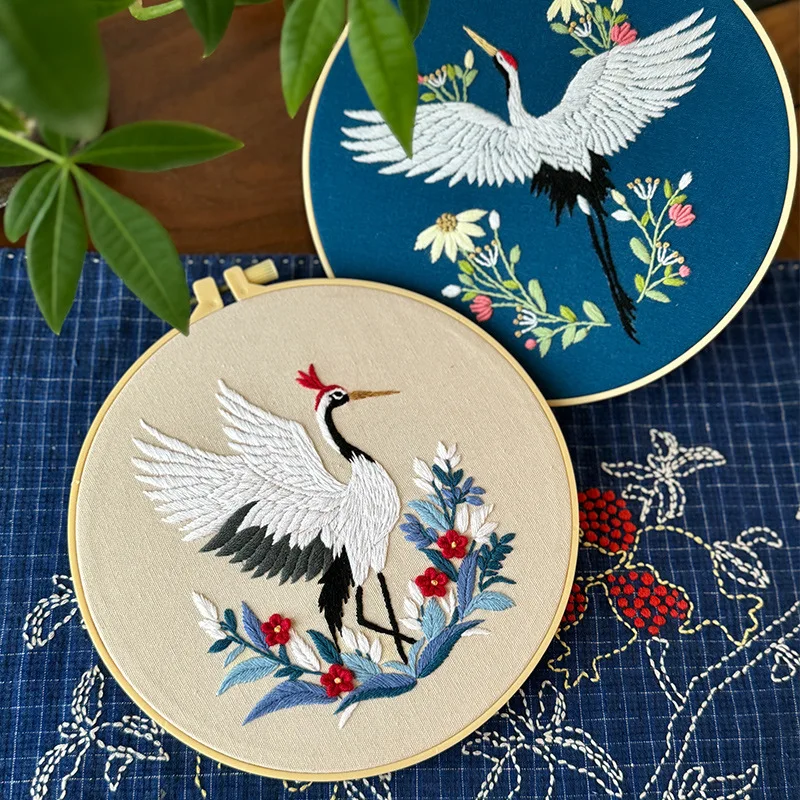 Handmade Embroidery DIY Kit, Feihe Series Cross-Stitch Hanging Picture, Easy to Make a Round Hanging Picture for Beginners