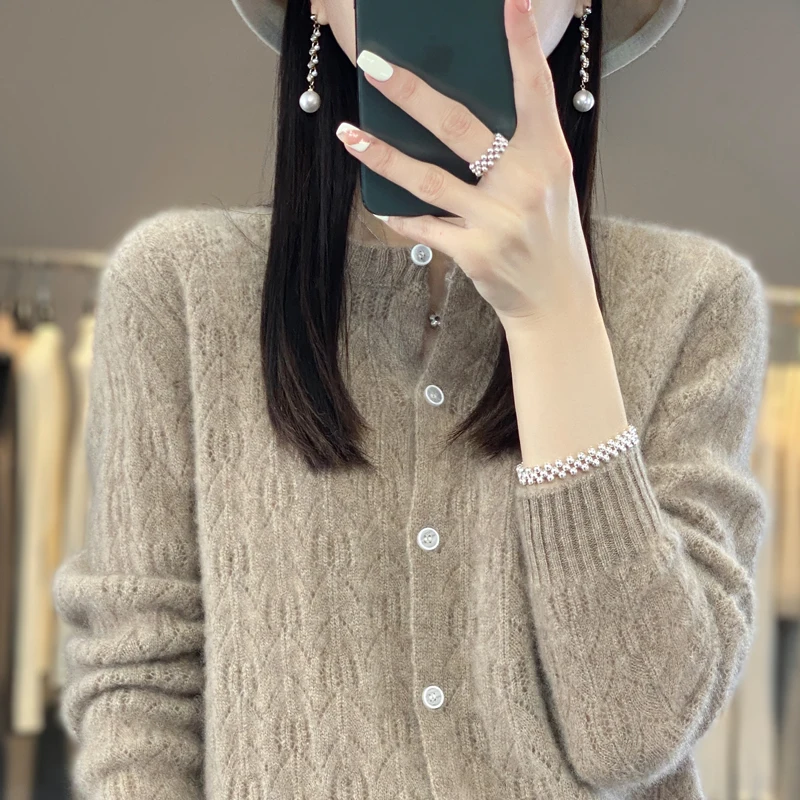 라운드 넥 100% 메리노 울 카디건 봄 가을 새로운 속이 빈 패션 긴팔 솔리드 컬러 니트 카디건 스웨터 탑