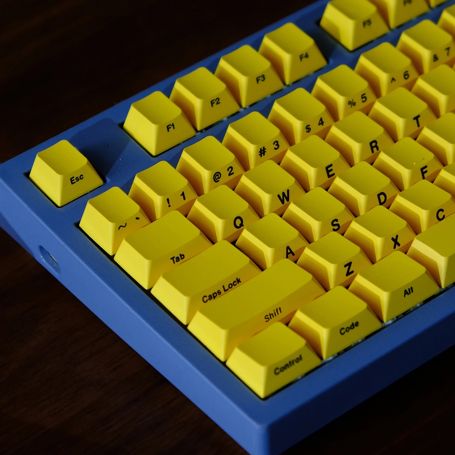 Lado Gravado Keycap para Teclado mx Switch Pbt Sublimação de Corante Amarelo Vermelho e Azul Perfil Cereja 127 Teclas