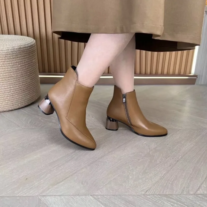 

Женские ботинки на молнии, модные однотонные современные ботильоны с острым носком, 2023