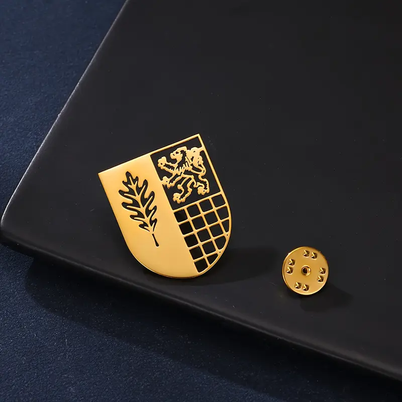 Custom Family Logo Brooch Personalized Picture Pins 304L Stainless Steel Custom Jewelry Applicable To Family Company Bar Club - Image 2