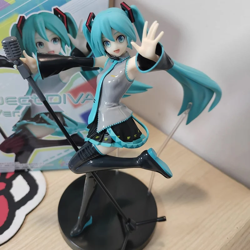 Original Sega Hatsune Miku Anime Figure Diva Mega 39'S Miku