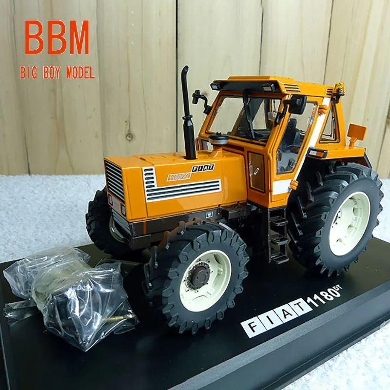 

Diecast 1/32 Scale FIAT 1180DT New Holland Alloy Tractor Vehicle Model Massey Ferguson 5480 Truck Toy Car Model Toys for Kids