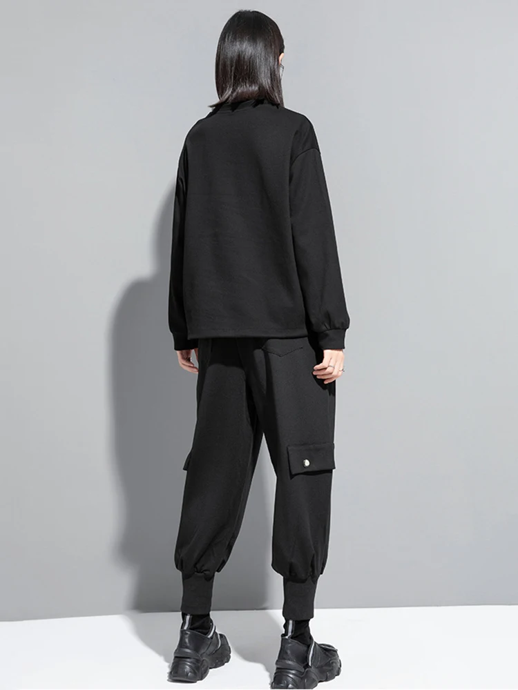 [EAM] Black Ribbon Color-block Sweatshirt New Round Neck Long Sleeve Women Big Size Fashion Tide Spring Autumn 2026 1DH0579