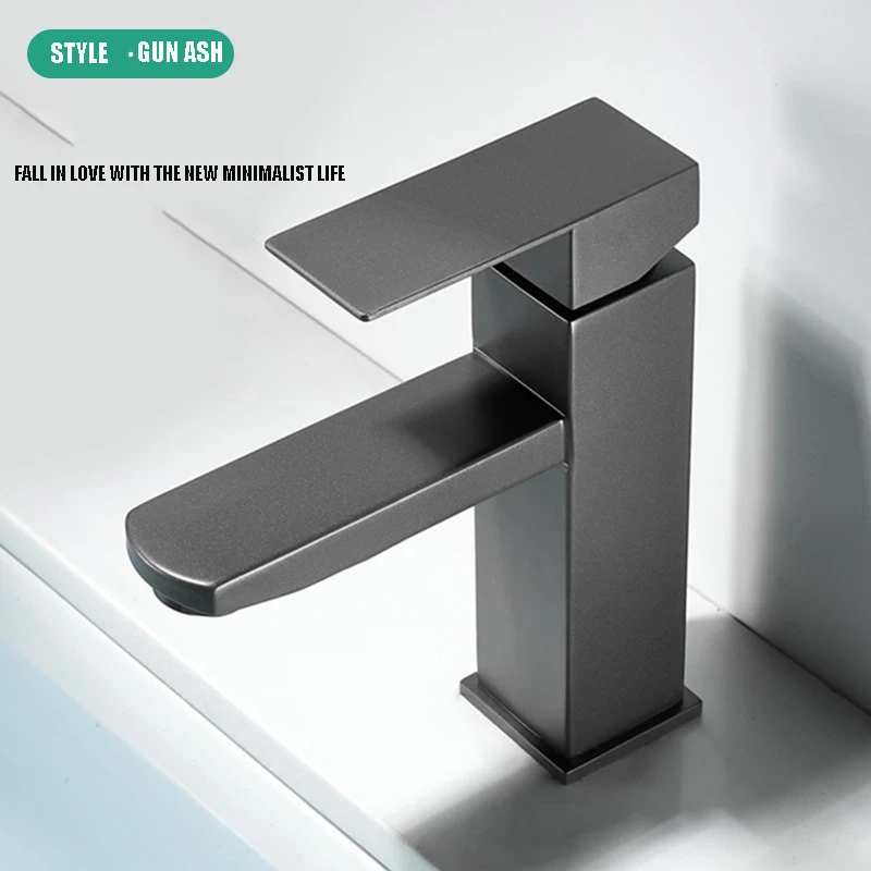 Рисунок 3 - Серый квадратный смеситель из нержавеющей