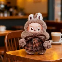Vêtements de poupée en peluche pour Mini Labubu 4.0, série Love, vêtements de noël, robe classique à grille, ensemble cape 2