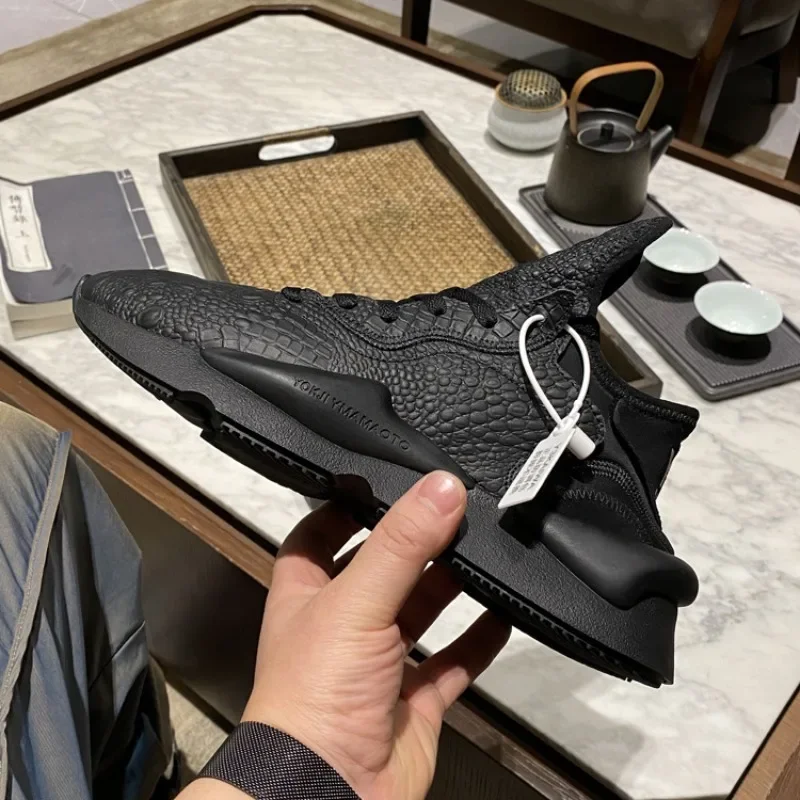 

Y3KAIWA New Men Casual Shoes croc-printed Genuine Leather Thick Sole Sneakers Women Fashion shoes Couple Running Sports Shoes