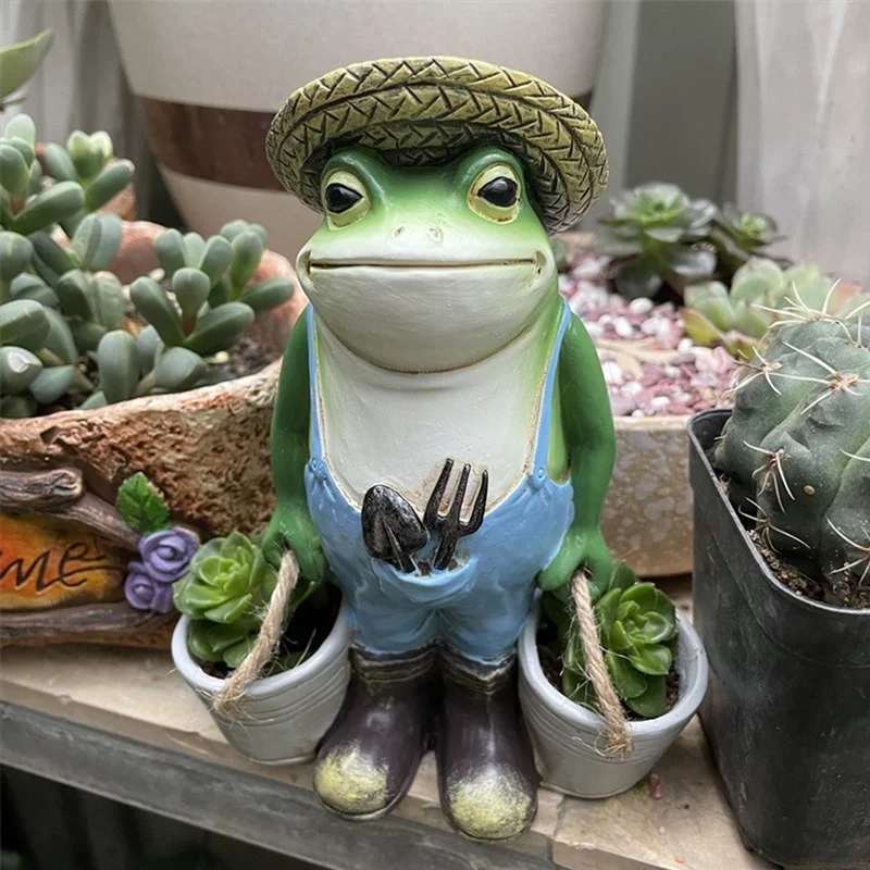 Garden Sculpture Frog Gardener Frog Figurines Garden Frog Lovers