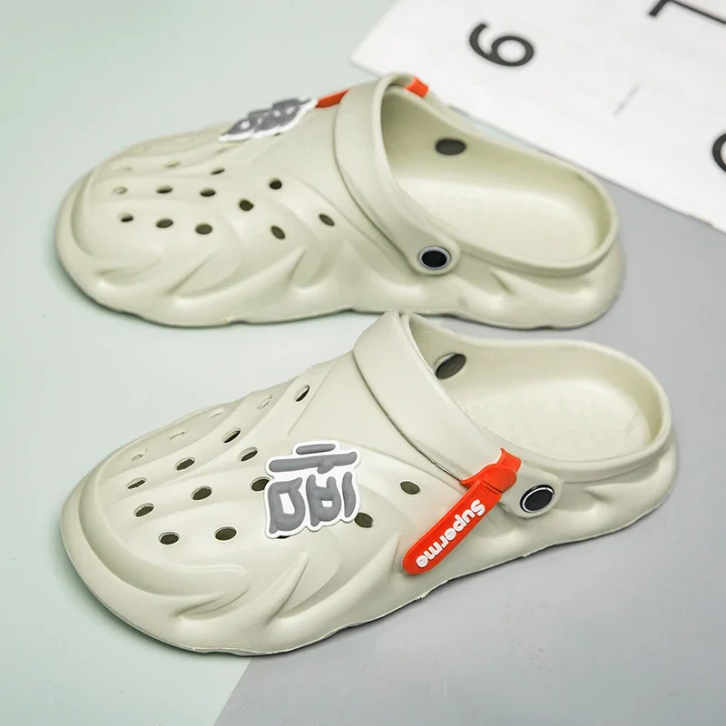 2023 Men's Sandals Slippers Breathable Home Slippers Outdoor Fashion Garden Cape Lovers Water Shoes Men's Black Sandals