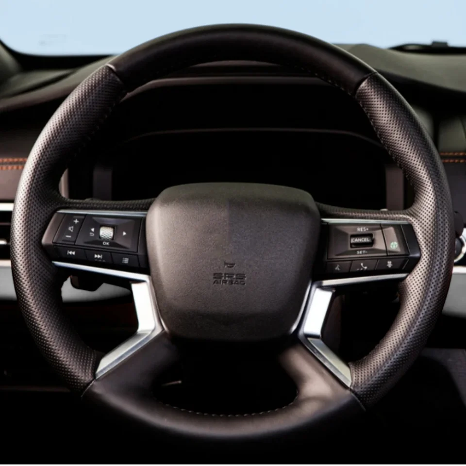 Schwarz Auto Lenkrad Abdeckung DIY Mikrofaser Leder Atmungsaktiv Nicht-slip Für Mitsubishi Outlander 2022-2023 Auto Zubehör – Detail 1