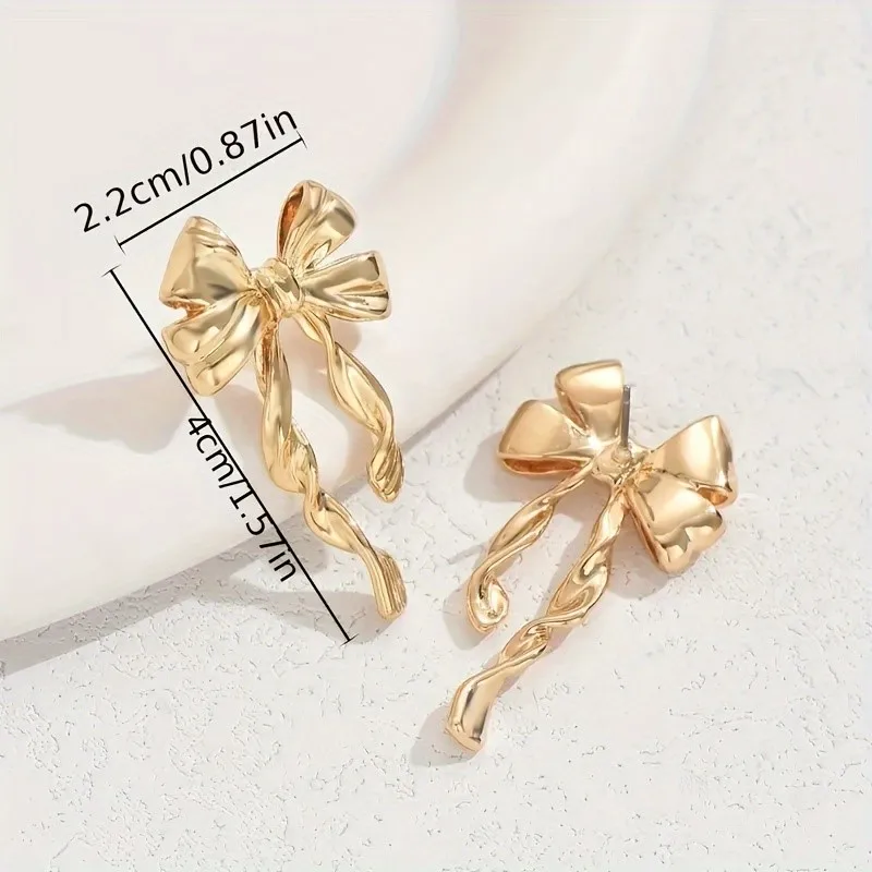 New Fashion Golden Bowknot Stud Earrings for Women Elegant & Chic Design Personality Earrings Jewelry Gifts
