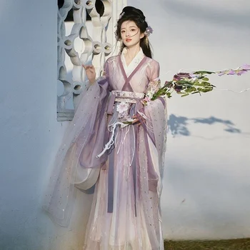A Hanfu female artisan with embroidered cross-collar and large sleeves fairy-like ancient costume style