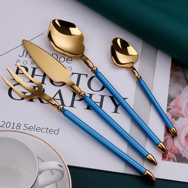 Upscale Cutlery Set 304 Stainless Steel Spoon and Fork Set Household Trident Kitchen Utensil Western Dinnerware Home Decor 4pcs