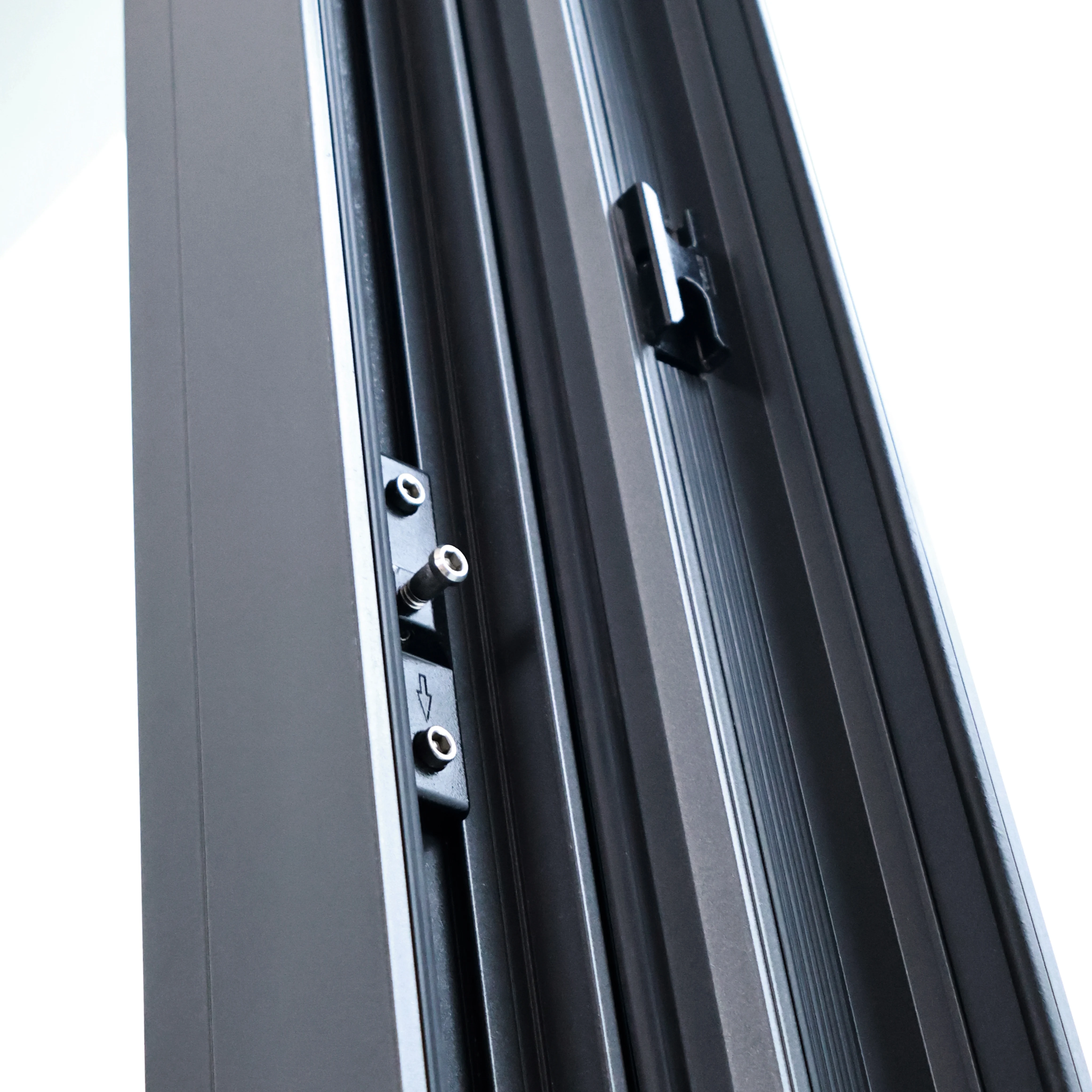 ISUMER 2.0mm Aluminum Profile Alloy Slim-framed Double-glazed Glass Modern Style Custom-made Sliding Door
