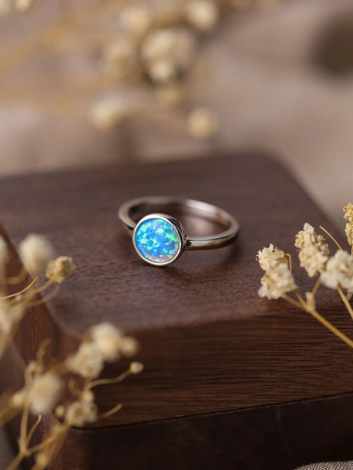 2024 Hot selling Australian Treasure Ring S925 silver blue gemstone ring in Europe and America, light luxury and simple ring 2024 Hot selling Australian Treasure Ring S925 silver blue gemstone ring in Europe and America, light luxury and simple ring