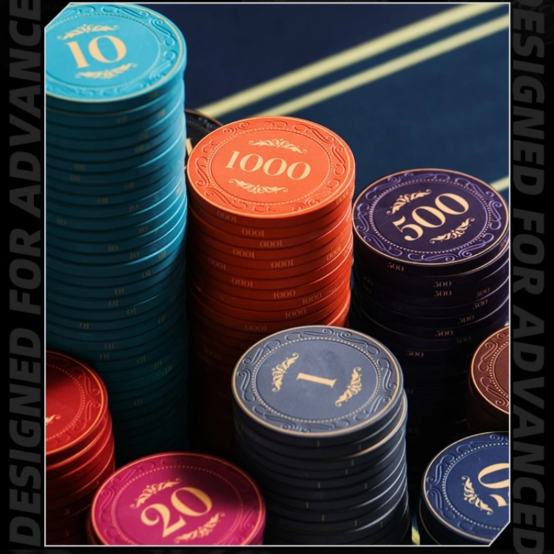 Poker Chips 10pcs 43mm Ceramic Matte Texture Professional Texas Poker Botton Code Baccarat Game Board Table Entertainment Set
