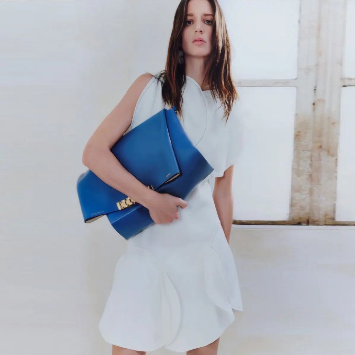 

Белое Атласное мини-платье А-силуэта, женская одежда на заказ, модная Асимметричная Женская одежда с вырезом, элегантные платья, новый дизайн