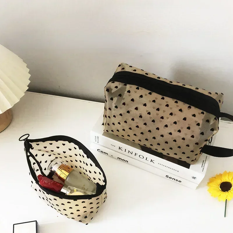 Heart-Shaped Nylon Mesh Cosmetic Bag – Multifunctional Zipper Pouch