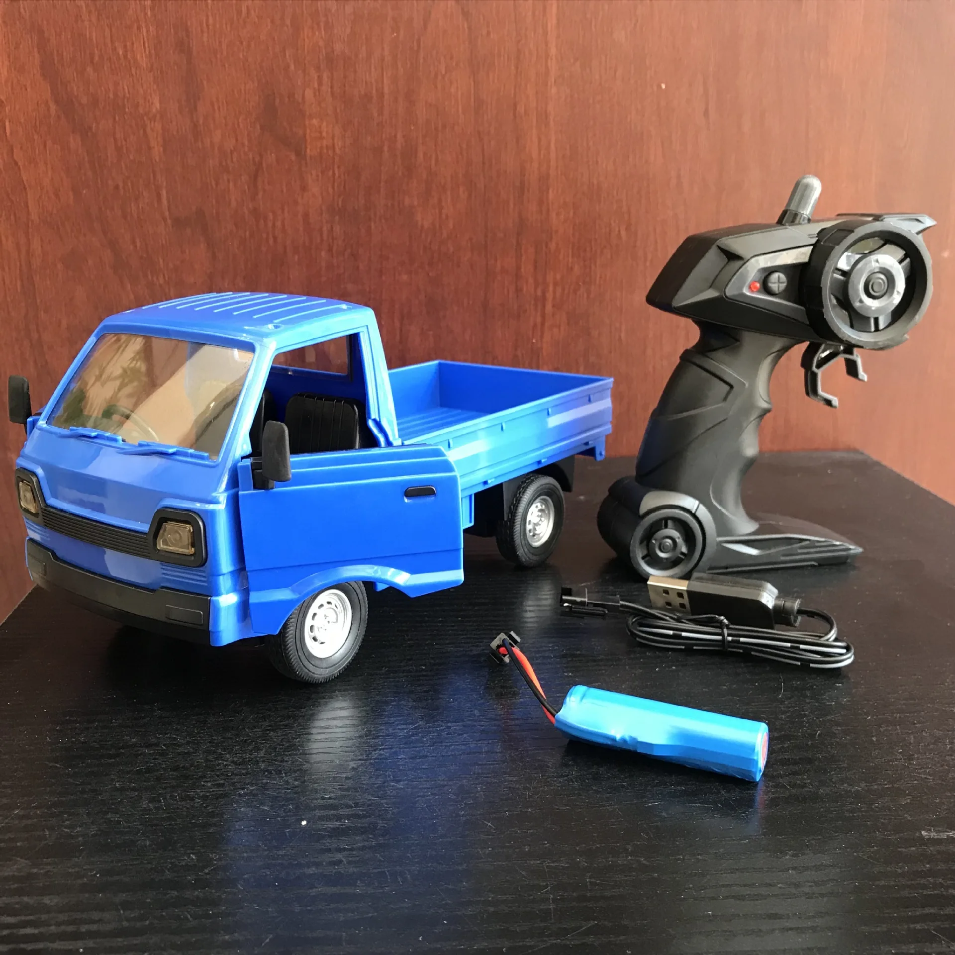 2.4Ghz RC Drift Pickup City Truck With LED Light Climbing Car Cargo Remote Control Electric Toy Vehicle Simulation Toys Boys 2