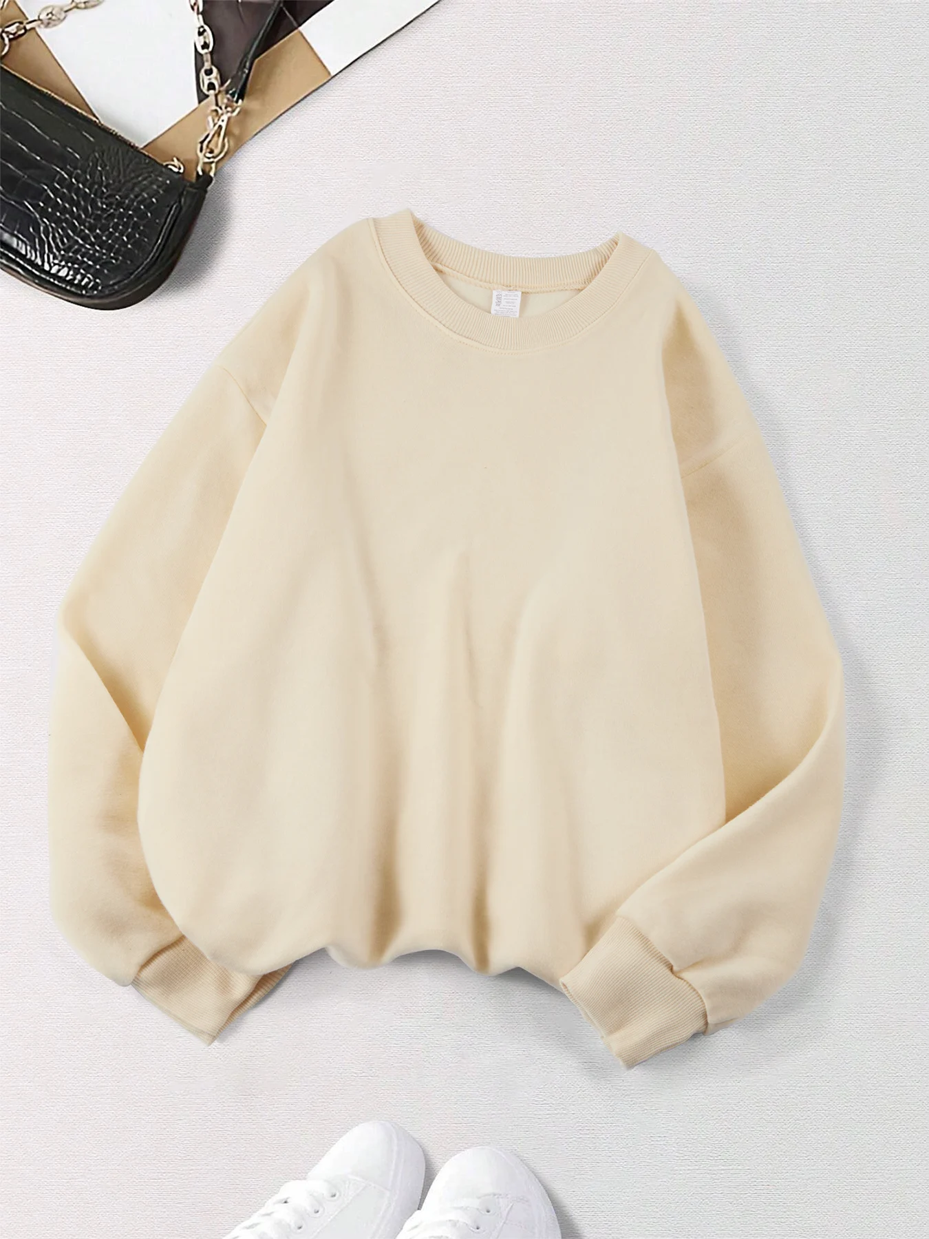 بلوفرات الخريف والشتاء المرأة البلوز مريح الصلبة هوديي الصوف ملابس عصرية الشارع لينة ملابس رياضية ملابس علوية دافئة غير رسمية