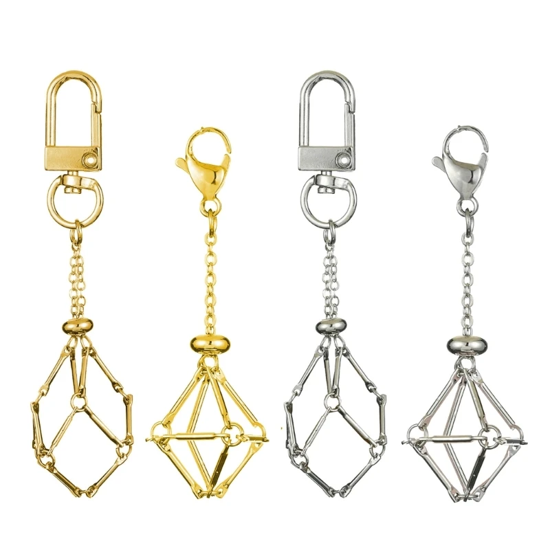 

Стильный брелок в виде каменной сетки с украшением из кристаллов. Нежный аксессуар. Нежные брелоки для любителей моды.